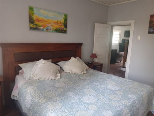 Casa En Venta De 9 Dorm. En San Miguel