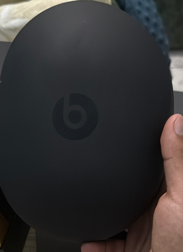 Beats Studio3 Wireless - Shadow Gray + Regalo Airpods Marrón (Usado)