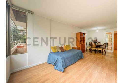 Departamento Providencia, Excelente Ubicación.