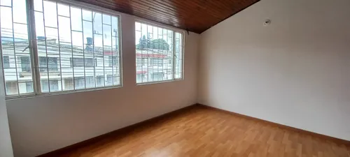 En Arriendo Casa De Dos Niveles En Normandía, Bogotá (18751).