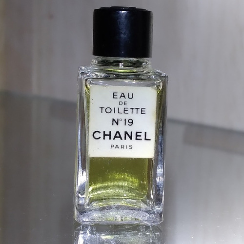 Miniatura Colección Perfum Chanel 19 De 4ml Vintage Original