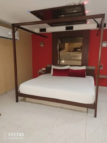 Venta Hotel Aladin Wsuarez