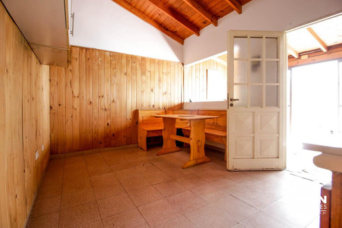 Casa En Venta 3 Amb Con Patio En Munro
