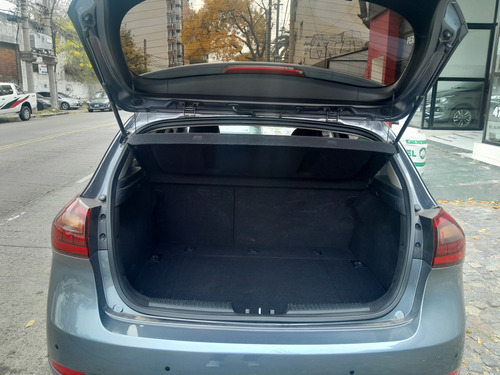 Kia Cerato 2.0 Sx At6