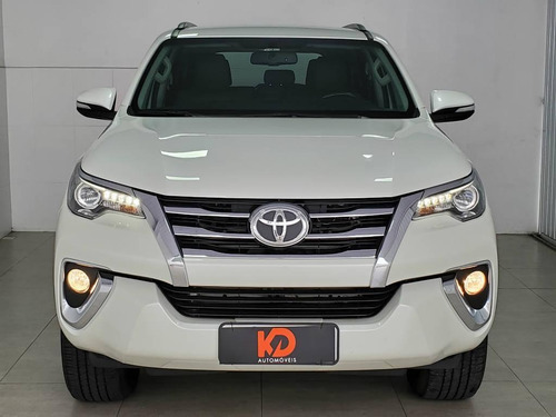 Toyota Hilux Sw4 2.8 Srx 4x4 7 Lugares