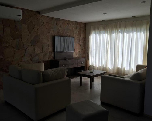 Casa De 5 Ambientes En Venta En La Herradura - Pinamar