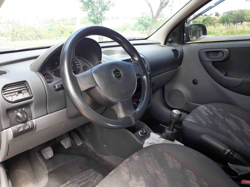 Chevrolet Corsa Sedã Joy 1.8 2005 Flex
