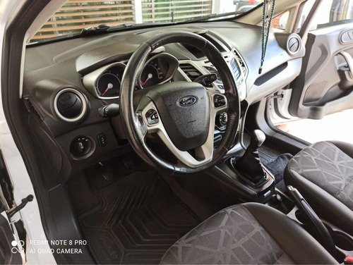 Ford Fiesta Kinetic Design 1.6 Design 120cv Titanium 2013