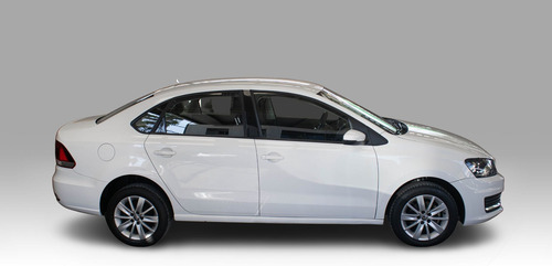 Imagen 5 de 6 de Volkswagen Vento 2017 1.6 Comfortline Mt