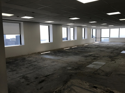 Oficinas En Alquiler | San Martín 300, San Nicolás, Caba | Pisos 17, 18, 29 Y 30 - 3.023 M²