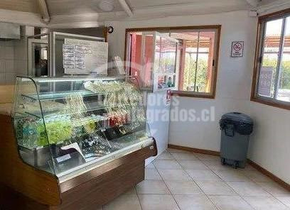 Casa En Venta De 4 Dorm. En Colina