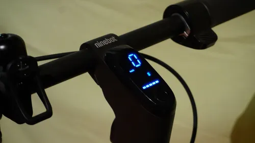 Monopatín Impecable Poco Uso Ninebot Kickscooter