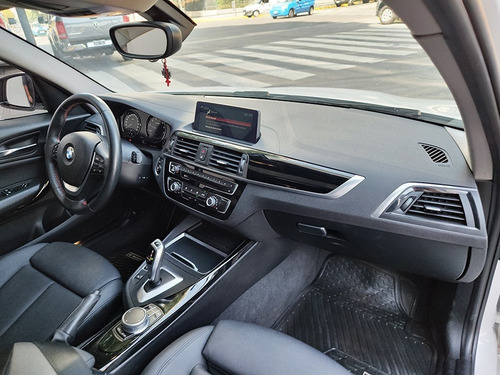 Imagen 3 de 15 de Bmw 120 2018 Sportline 2.0 At Abasto Motors