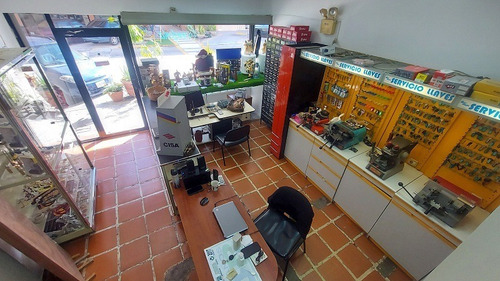 Imagen 3 de 10 de En Venta Fondo De Comercio (ferretería) En Las Chimeneas170705
