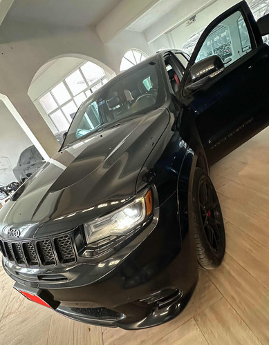 Jeep Grand Cherokee 6.4 Srt-8 At