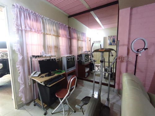 Imagen 11 de 16 de Casa En Venta En Los Tulipanes Palo Negro Aragua 22-25177 Irrr