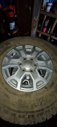 Imagen 1 de 4 de Llantas Con Neumáticos De La Ford Ranger 