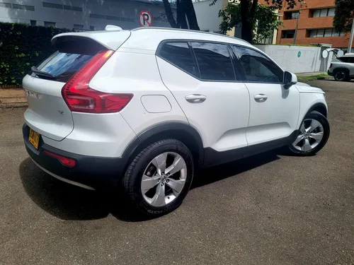 Volvo XC40 2.0 D4 Awd Momentum