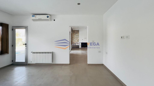 Casa En Venta En Barrio Santa Ana Moreno