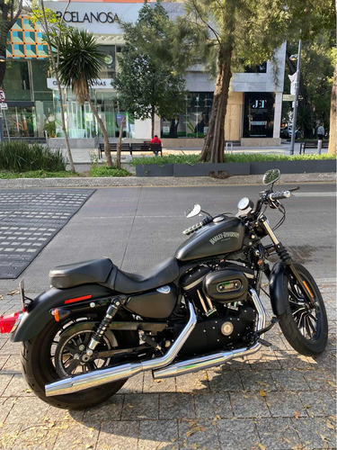 Harley Davidson Sportster Iron 883