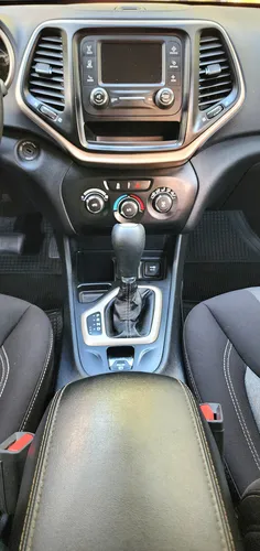 Jeep Cherokee 2.4 SPORTS