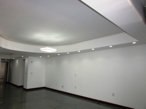 Imagem 4 de 30 de Apartamento 4 Quartos Sendo 3 Suítes (1 Suite Master Com Closet E Hidro) 190m2 Na Pituba - Iur498p - 70364986