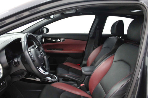 Imagen 10 de 15 de Kia Forte Sedan 2019 4p Ex Premium, 2.0 L Mpi Atkinson Ta6,