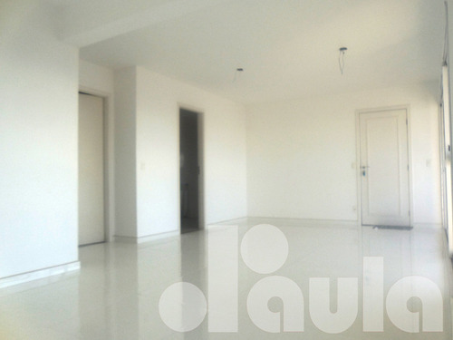 Imagem 3 de 14 de Apartamento Em Casa Branca Com Lazer Completo - 1033-1250
