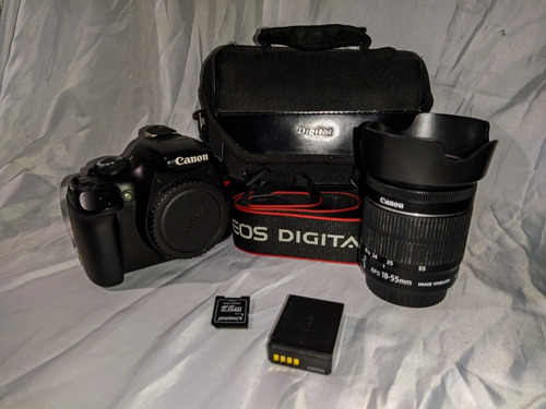 Canon T3 + Lente 18-55 .Poucos Clicks.