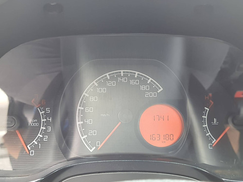 Imagem 5 de 6 de Fiat Strada 1.4 Mpi Hard Working Cs 8v Flex 2p Manual