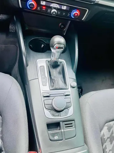 Audi A3 1.8 Attraction Mt