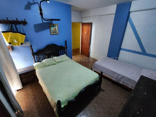 Vendo Apartamento En Turmero (castel Grande), Código 25-13554 Cm Leer Descripción