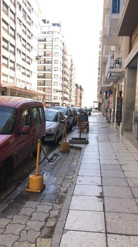 Imagen 1 de 12 de Departamento En Venta En Mar Del Plata Centro