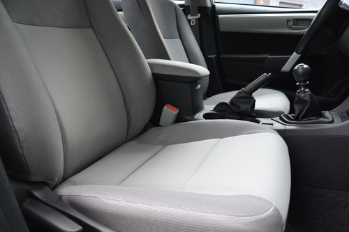 Imagen 7 de 25 de Toyota Corolla Xei 6 M/t 2018 / Service Oficiales / Permuto