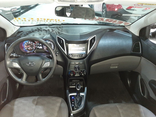 Imagem 4 de 10 de Hyundai Hb20s 1.6 Comfort Plus 16v 2019