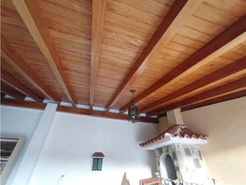 Casa En Venta En Trigal Norte Urb. Piedras Pintadas Ks-8370402