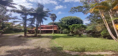 Finca Para Arriendo En Rionegro Sector Los Colegios (20743).