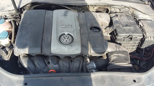 Imagem 4 de 8 de Peças Para Vw Jetta 2.5 Sucata De Motor Cambio Lataria