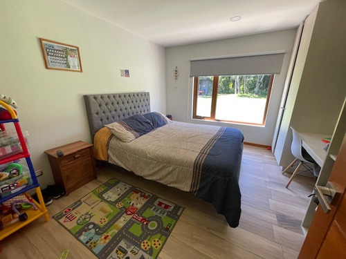 Vende Espectacular Parcela Con Casa Soleada, Sector Chamiza,