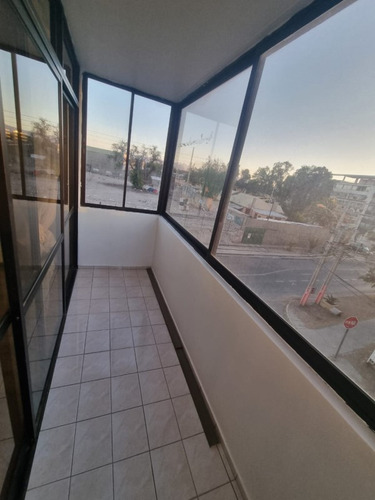 Se Arrienda Hermoso Y Amplio Departamento Sin Amoblar