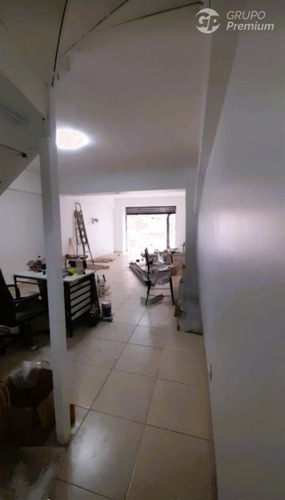 Vende Espectacular Local Ubicación Inmejorable Oportunidad