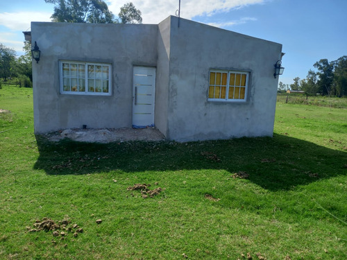 Vendo Casa Con Lote De 2400 Mts.