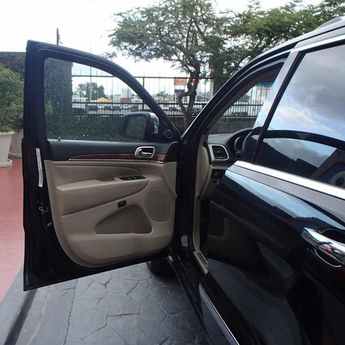 Imagen 13 de 15 de Jeep Grand Cherokee Lim 2013