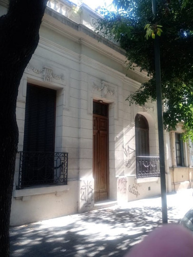 Casa En Venta En La Plata