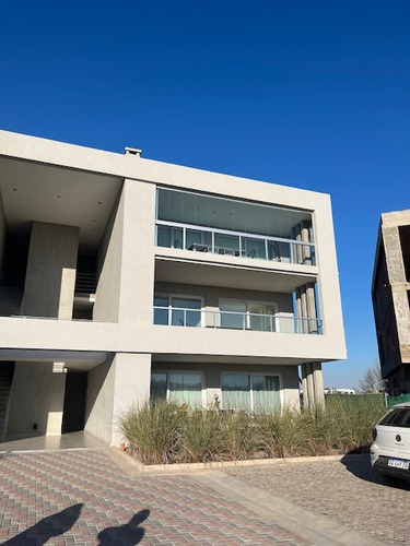Excelente Departamento En Alquiler Temporario En Pilara