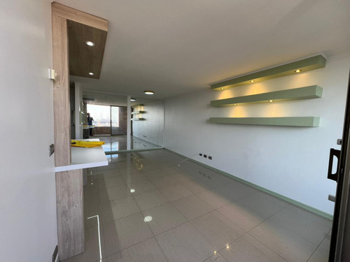 Exclusivo Dpto. Con Jacuzzi Y Sauna En Su Interior / 90m2