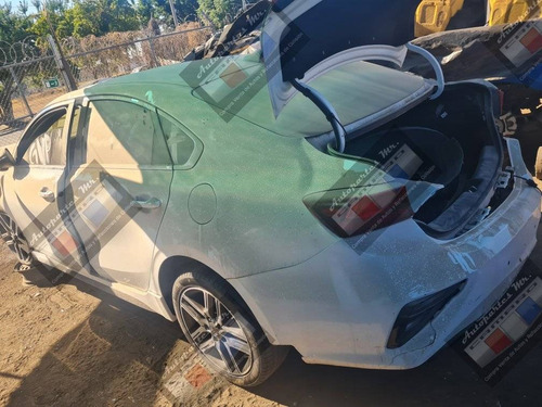 Kia Forte Gt Por Partes Piezas Desarme