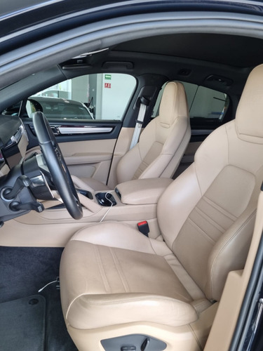Porsche Cayenne Coupe Platinum Edition 2023