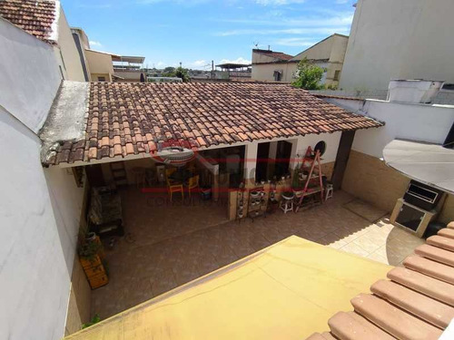 Casa 4quartos Vista Alegre - Paca40193
