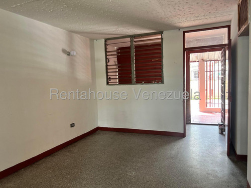 Apartamento La Victoria Con Area Adicional. Ljsa 26-374